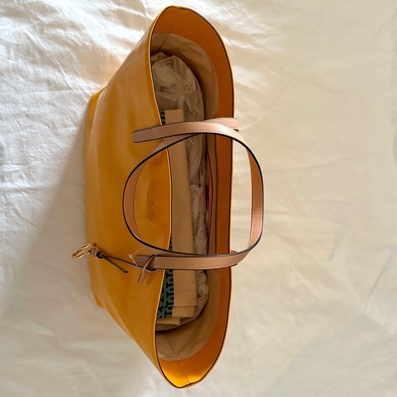 NWT Tory Burch MILO TOTE Yellow Leather Tote Bag - Picture 2 of 12